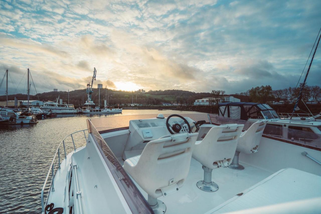 No Limit Charter Bateau Avec Parking Prive Proche Centre-Ville Rouen Buitenkant foto